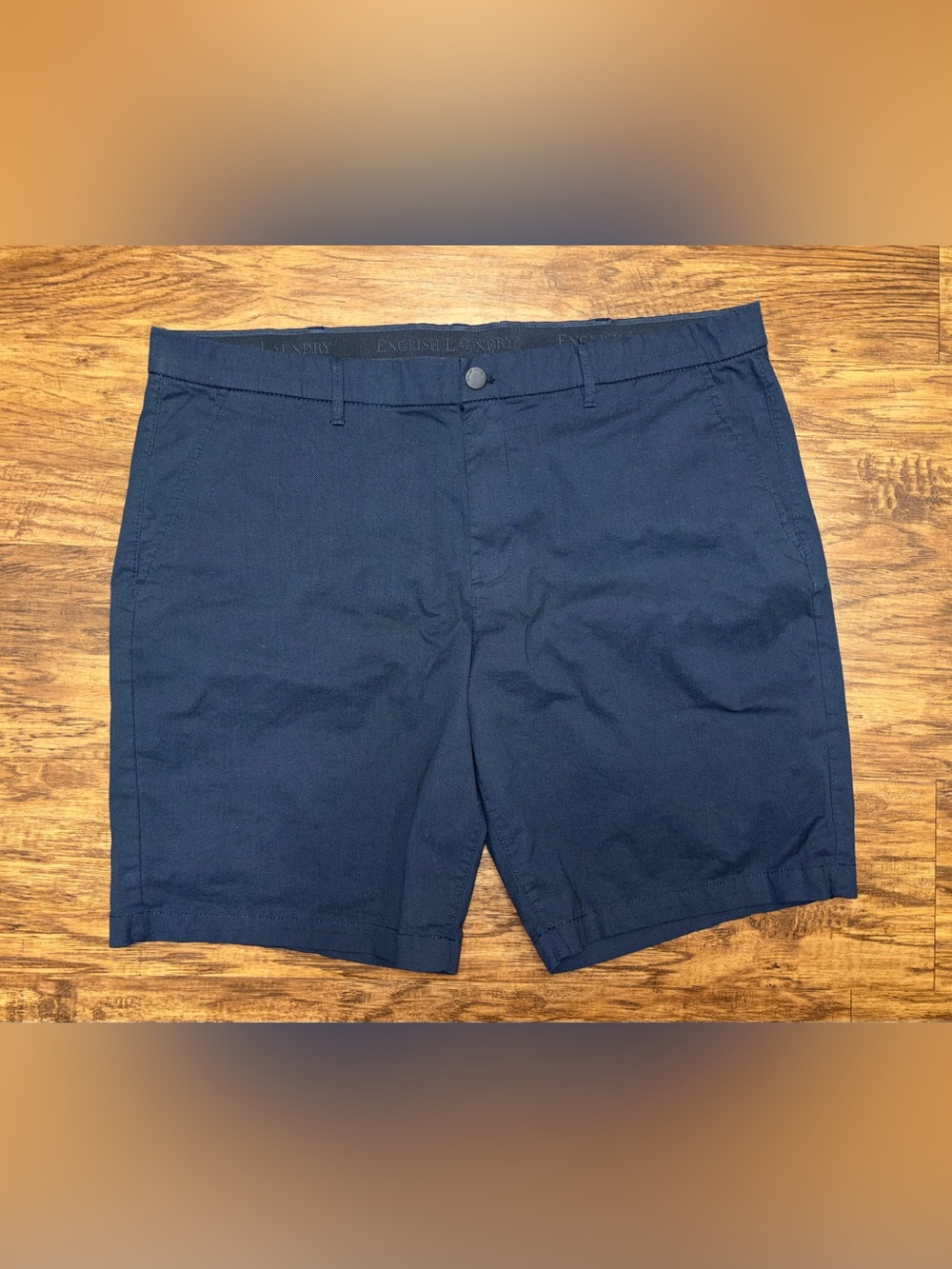English Laundry 9” Inseam Shorts Size 40
